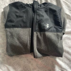 Kids Medium Under Armour Sweater